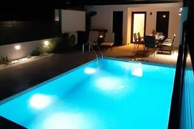 Apartment With Private Pool Trogir